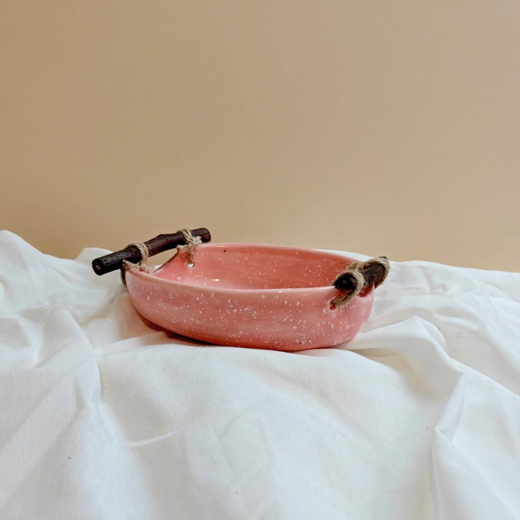 ظرف پذیرایی خاص و دست ساز مناسب دکوراسیون