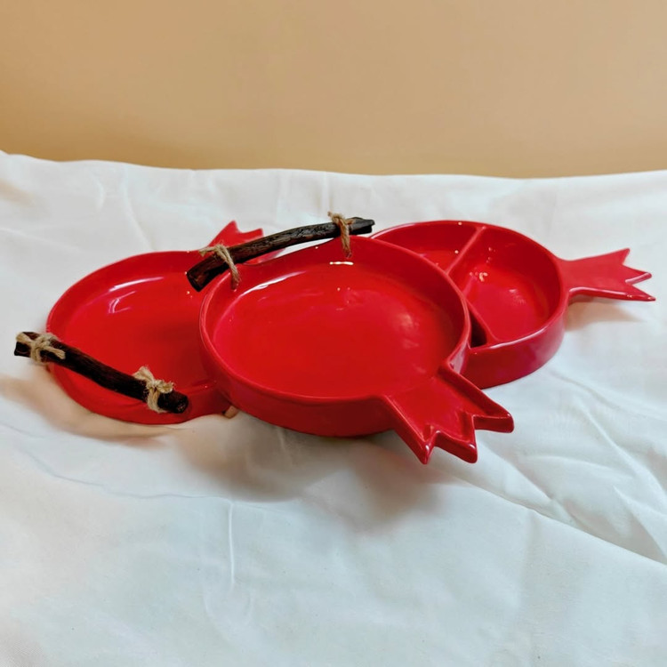 ظرف سرامیکی دستساز مدل انار لعاب قزمط براق ترکیب با چوب از ناب سرامیک