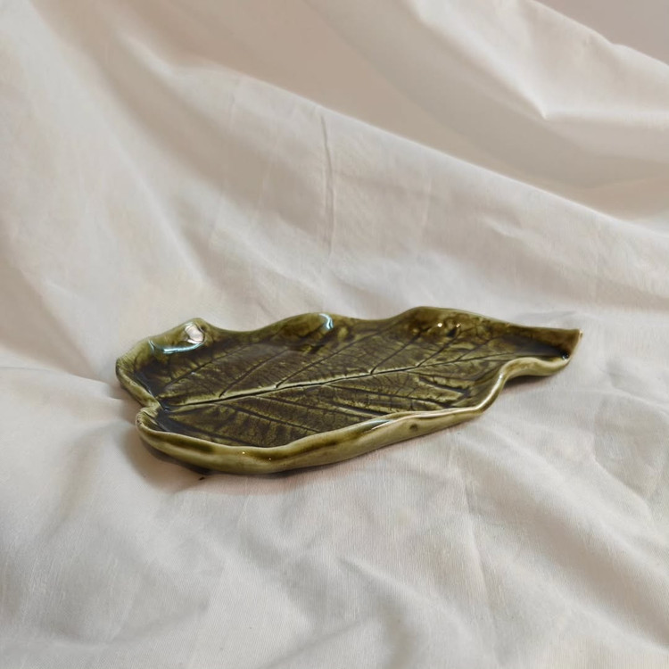 ظرف سرامیکی مدل برگ رنگ سبز