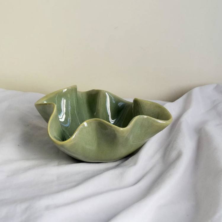 کاسه سرامیکی دفورمه و خاص