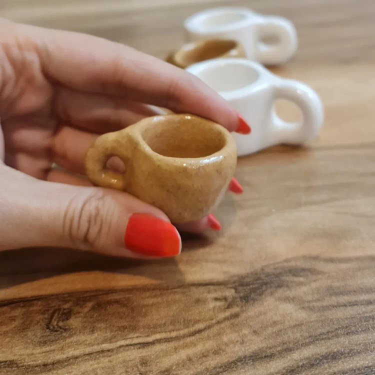 ماگ مینیاتوری سرامیکی و دستساز از ناب سرامیک