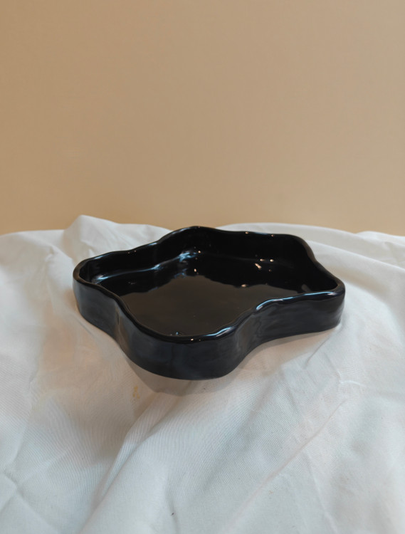 ظرف تنقلات و مزه خوری سرامیکی دستساز مشکی براق ناب سرامیک