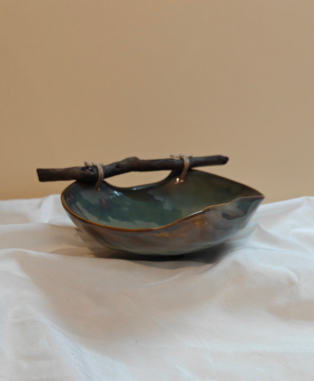 ظرف پذیرایی خاص و مدرن لعاب کروم از ناب سرامیک