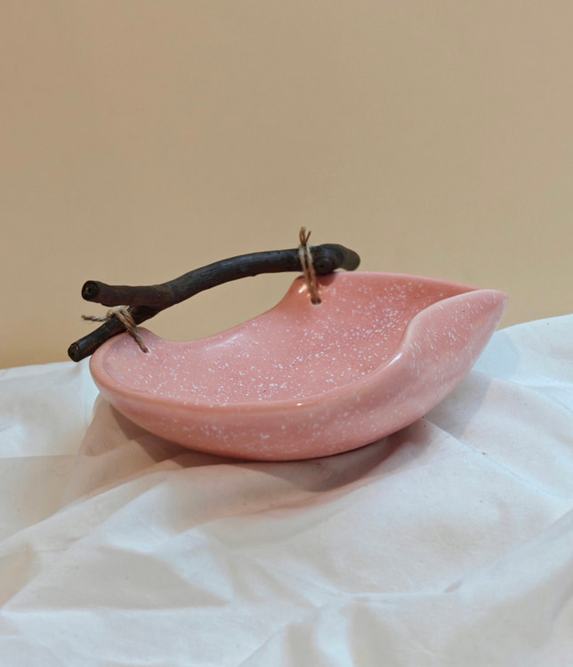 ظرف پذیرایی خاص و مدرن از ناب سرامیک