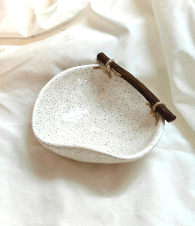 کاسه سرامیکی خاص لعاب سفید