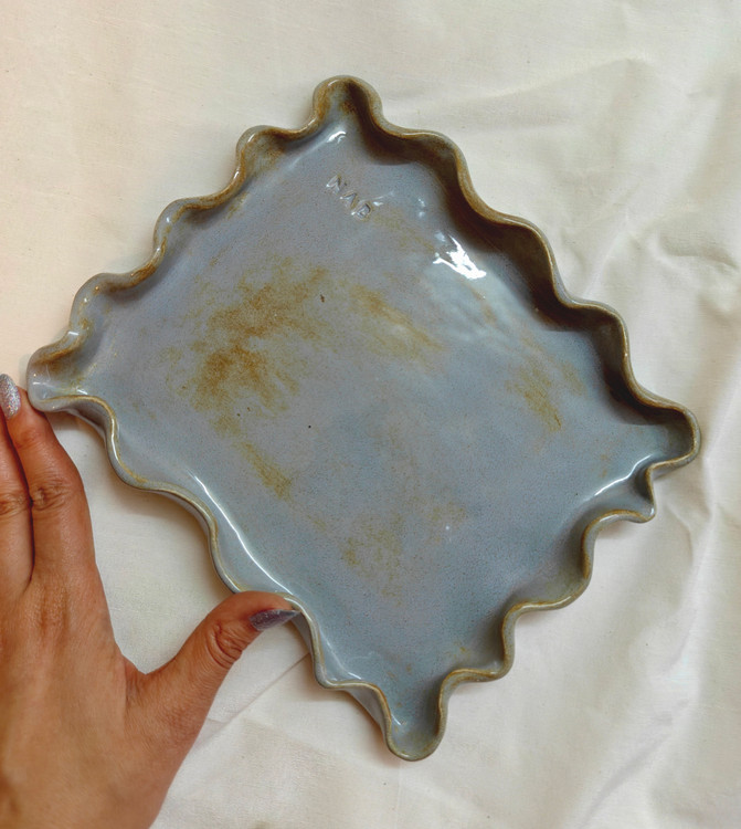 شیرینی خوری سرامیکی دستساز رنگ آبی از کارگاه ناب سرامیک