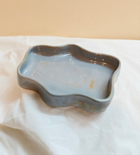 ظرف پذیرایی سرامیکی دستساز لعاب آبی بافت دار مناسی سرو میوه و سالاد از ناب سرامیک