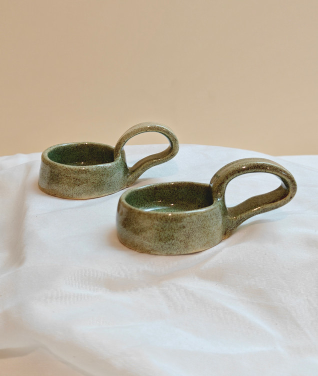 جاشمعی دستساز مدل دسته دار رنگ سبز از برند ناب سرامیک