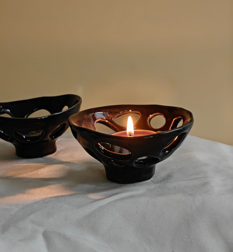 جاشمعی سرامیکی دستساز مدل مشبک خاص و مینیمال از برند ناب سرامیک