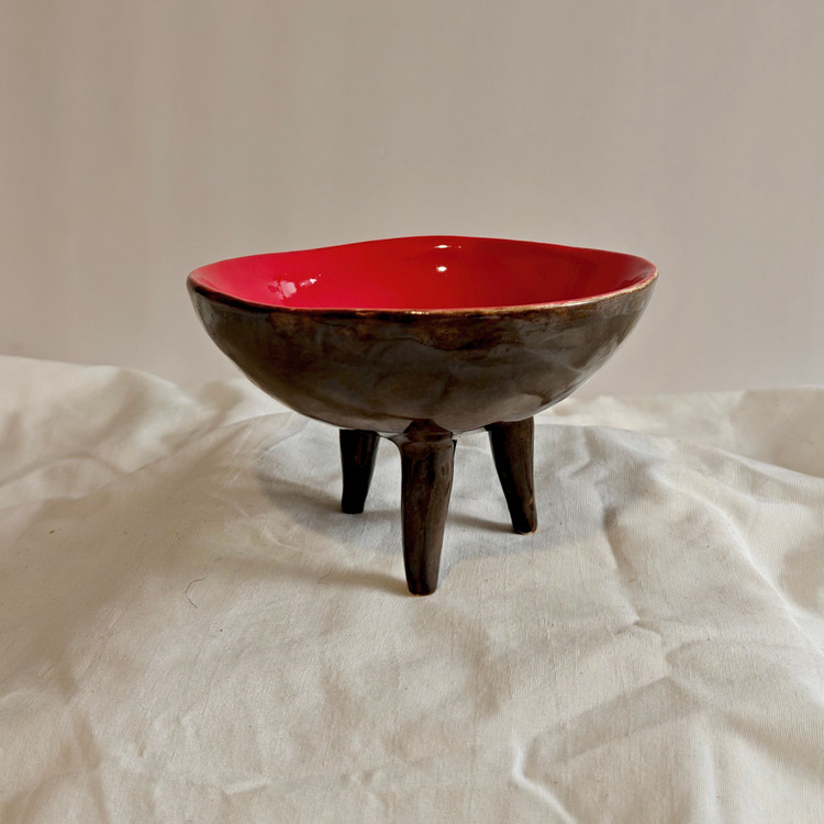 کاسه سرامیکی دستساز مدل پایه دار